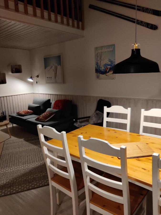 Villa Hutsula Yllas Yllasjarvi Luaran gambar